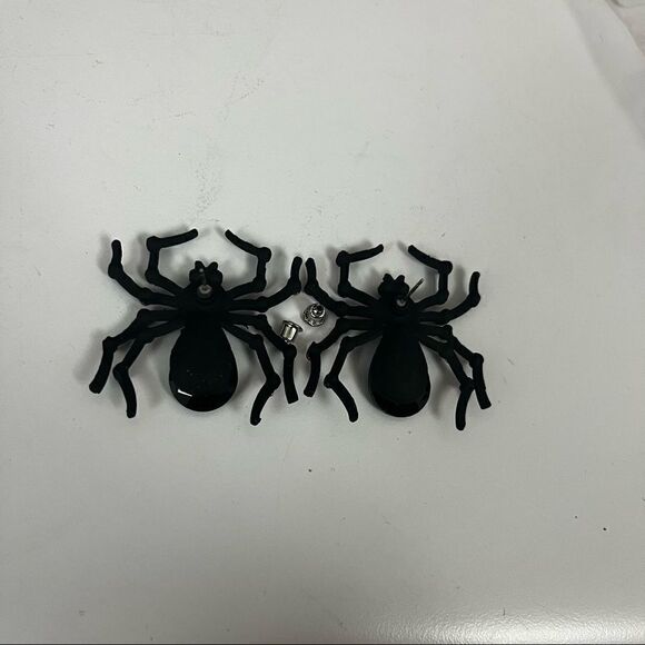 EARRINGS! HALLOWEEN! Spider Gemstone Earrings, Halloween! BNWT Super cute!! - Picture 3 of 5